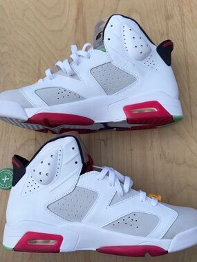 Jordan Men’s White Gray Pink Athletic Shoes
